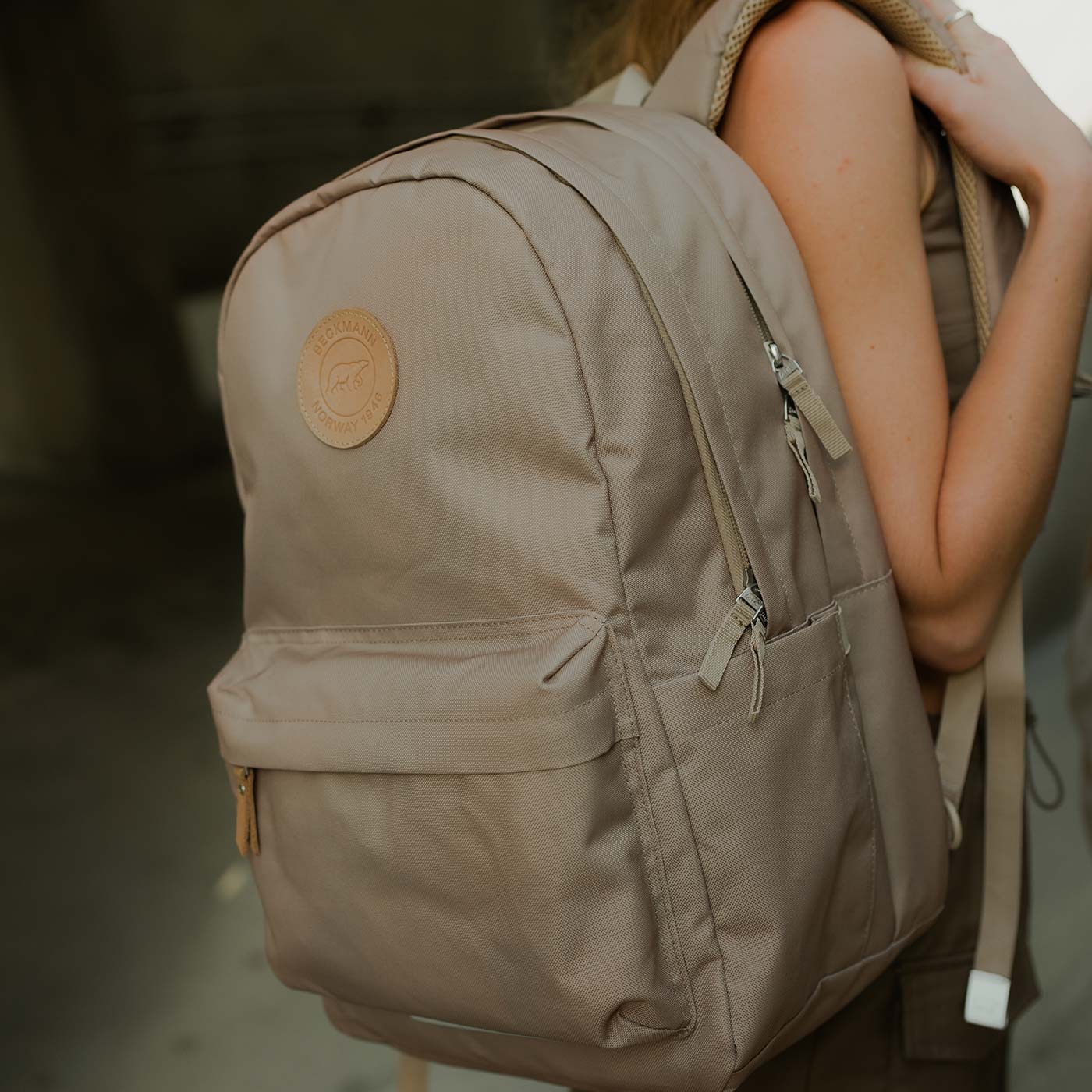 City, Beige - Image 8