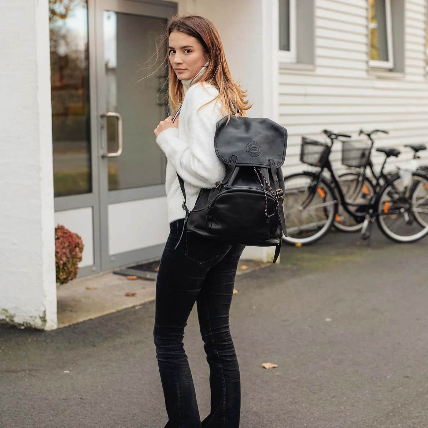 Leather backpack 18 liter, Black - Image 2
