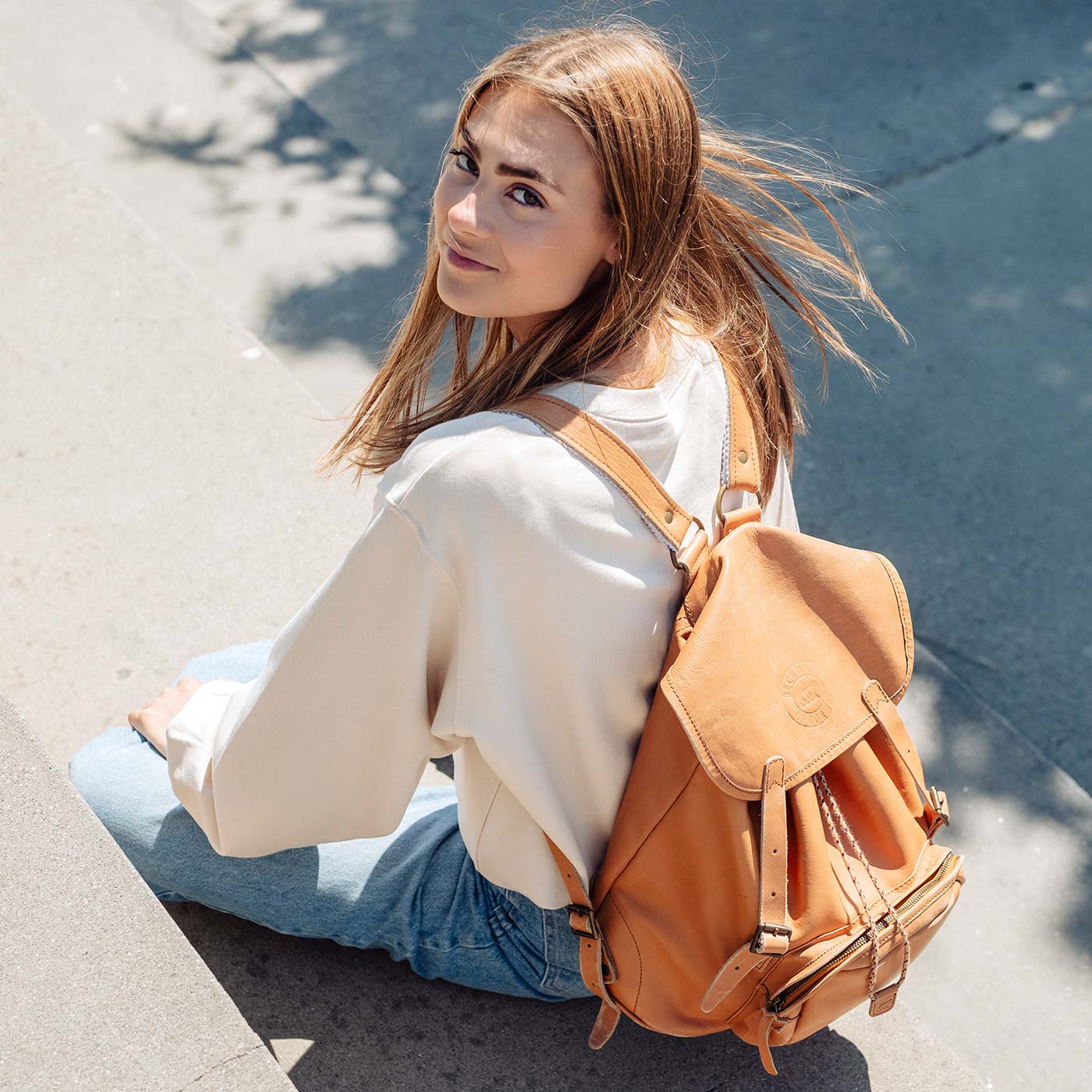 Leather backpack 18 liter, Nature - Image 2